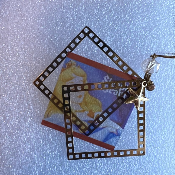 Disney Sleeping Beauty dangling film earring - Picture 2 of 3